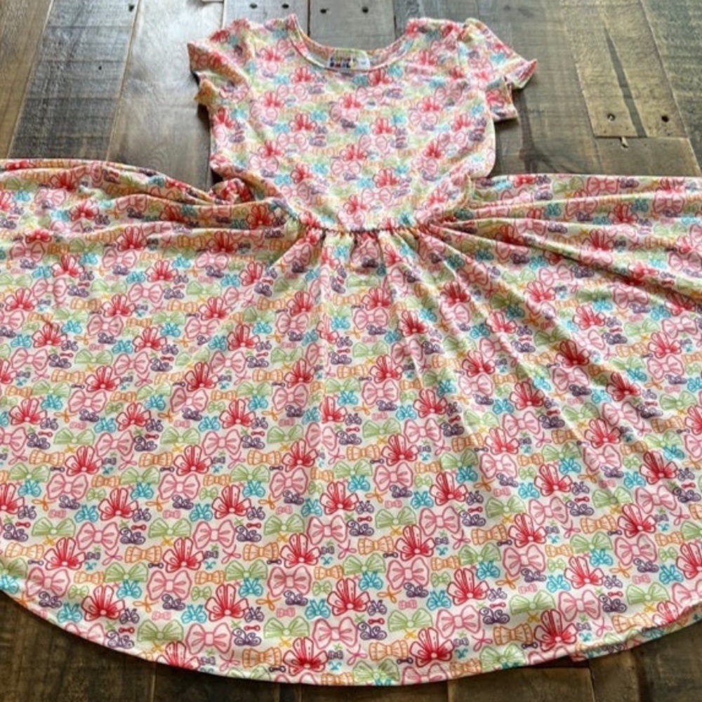 Dot Dot Smile size 3/4 - 12/14 Girls colorful bows Cap sleeve twirl dress